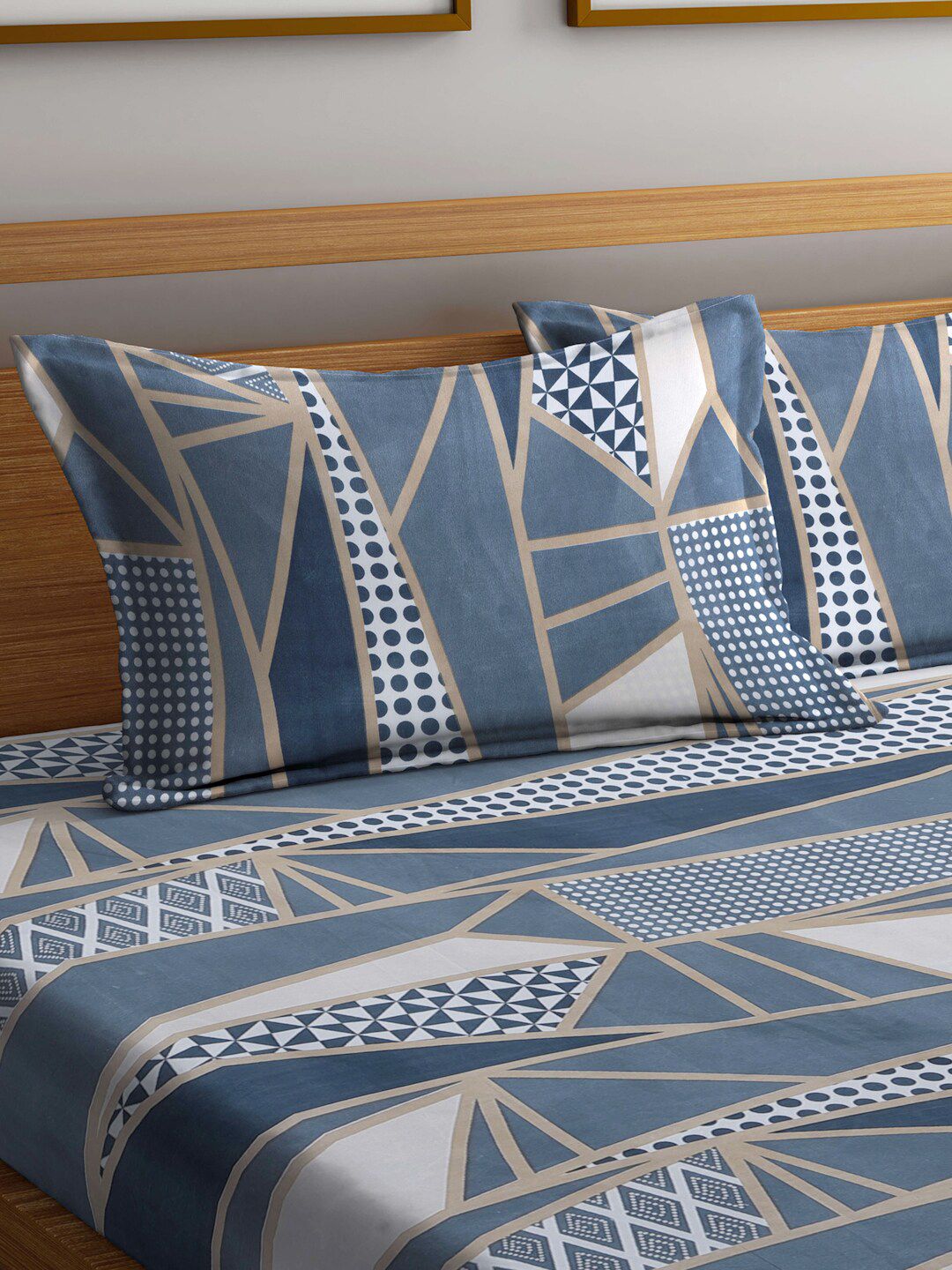 KLOTTHE Blue & Beige  Printed Cotton 300 TC Double King Bedsheet With 2 Pillow Covers