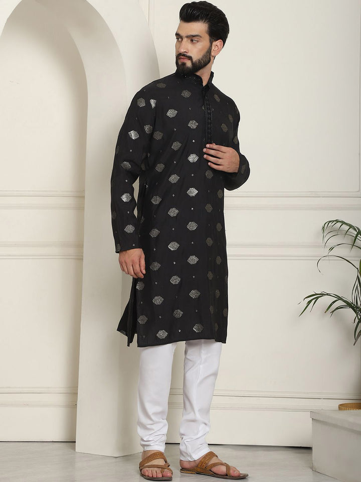 SOJANYA Geometric Embroidered Sequinned Cotton Silk Straight Kurta With Churidar