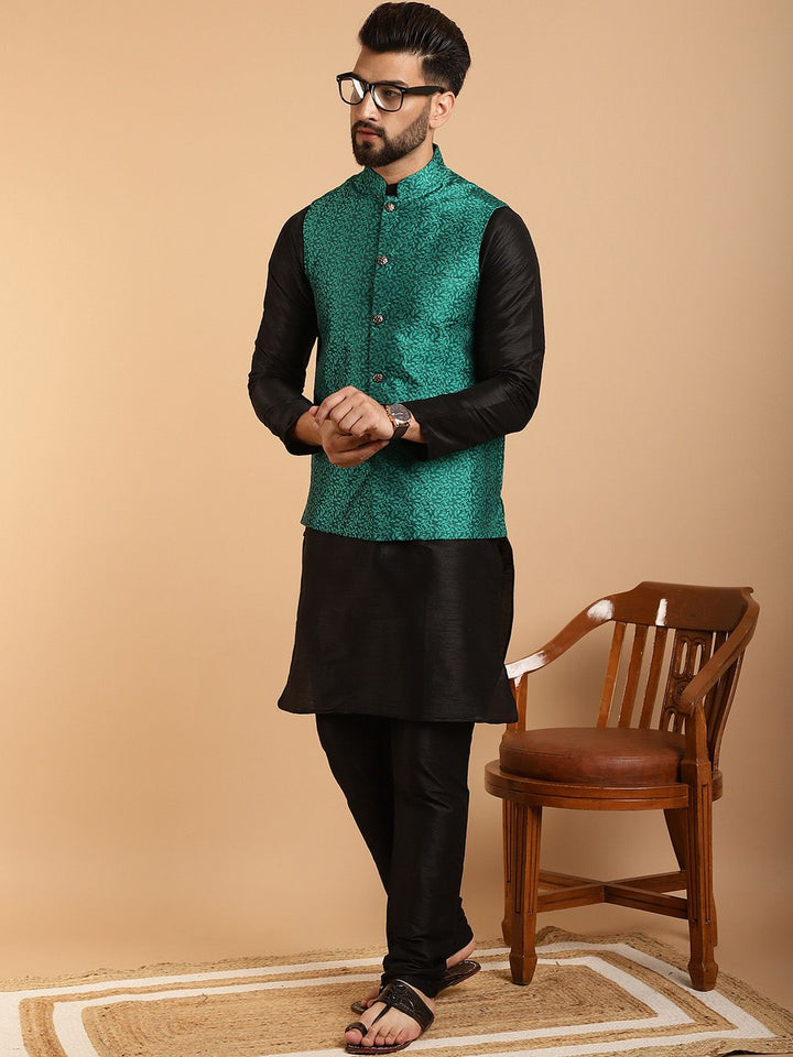 SOJANYA Men Black Solid Kurta with Churidar & Nehru Jacket
