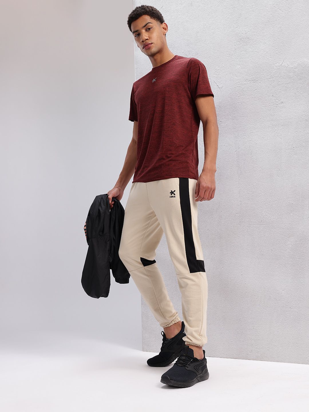 HRX by Hrithik Roshan Men Paneled Lifestyle Joggers