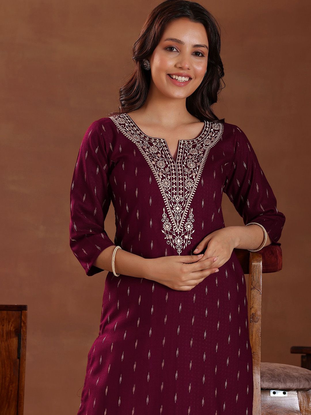 Libas Women Yoke Design Thread Work Dobby Kurta