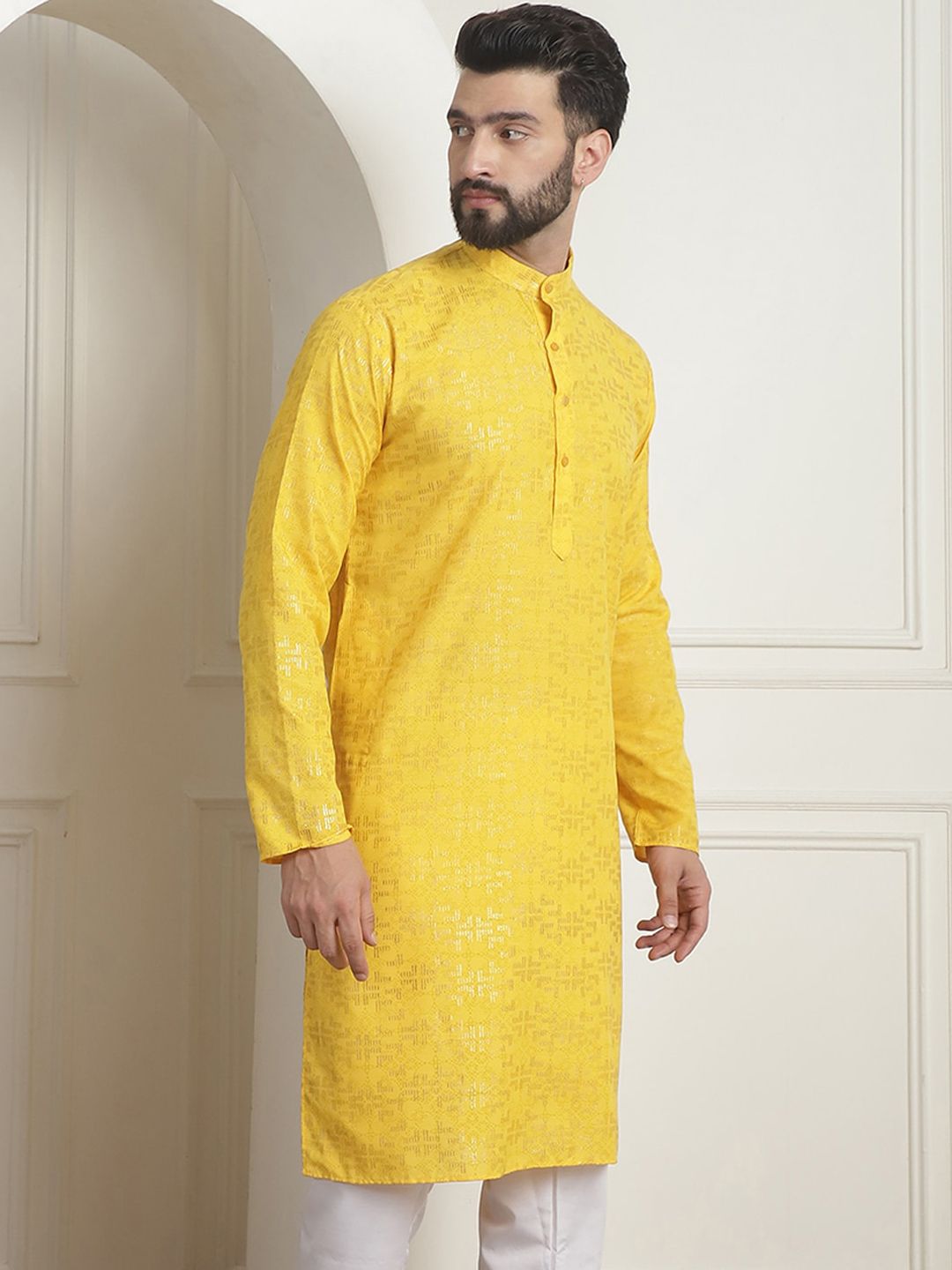 SOJANYA Mandarin Collar Thread Work Cotton Kurta