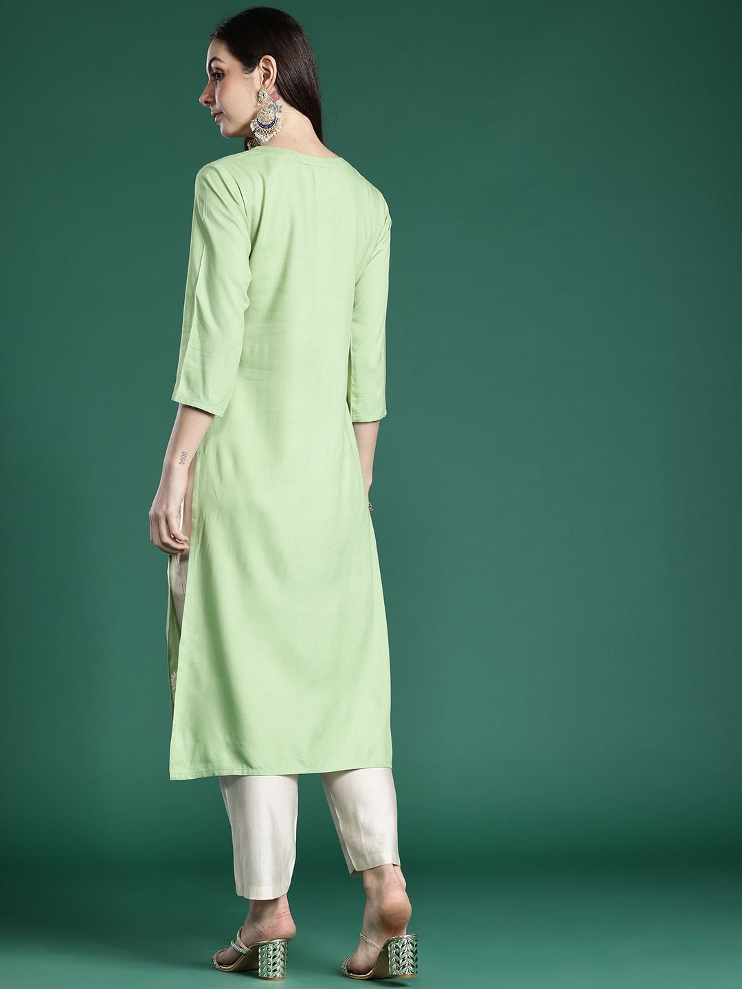Indo Era Floral Embroidered Thread Work Kurta