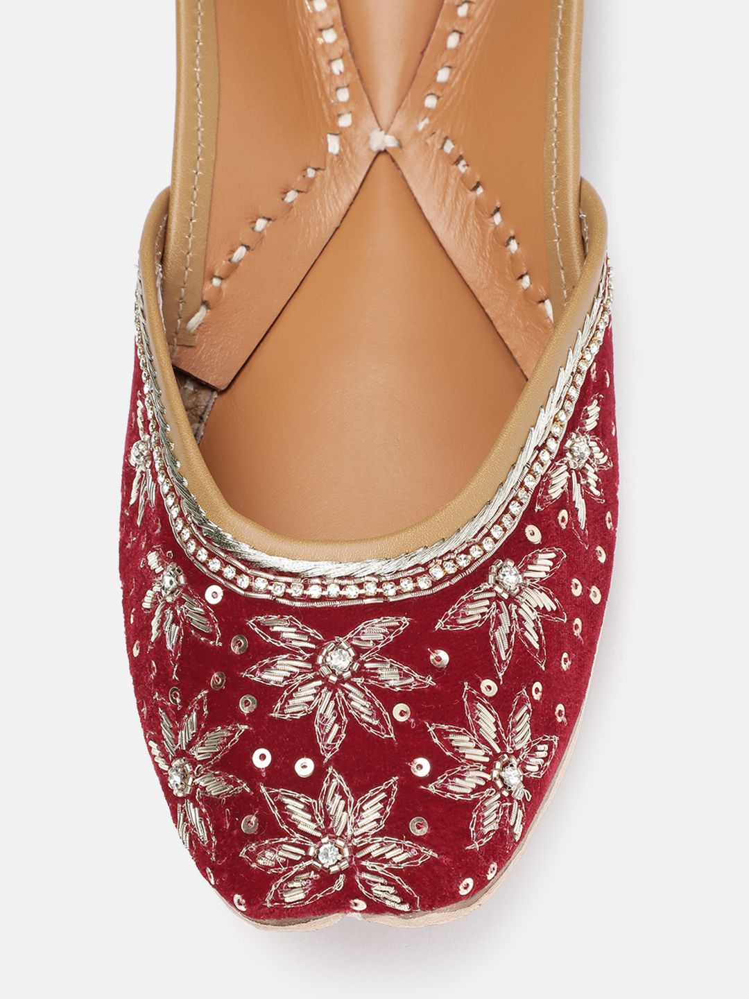 House of Pataudi Women Ethnic Embellished Mojaris