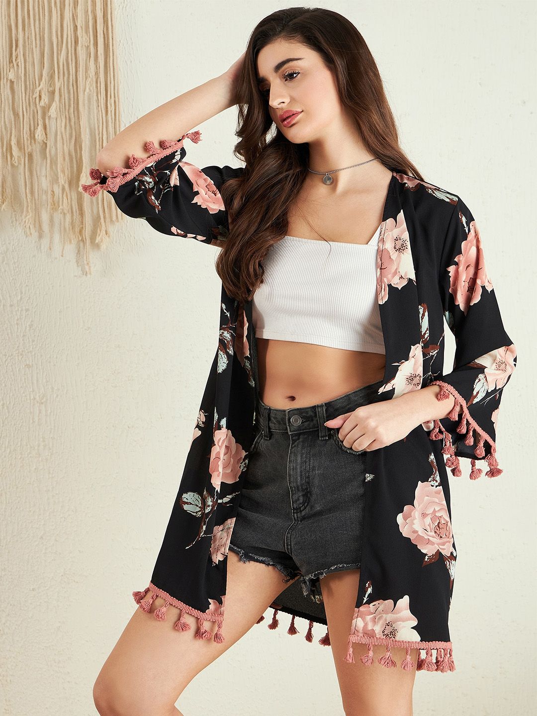 Berrylush Printed Tasselled Longline Shrug