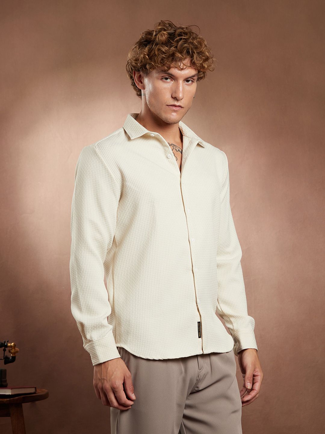 Campus Sutra Self Design Spread Collar Long Sleeves Cotton Comfort Shirt
