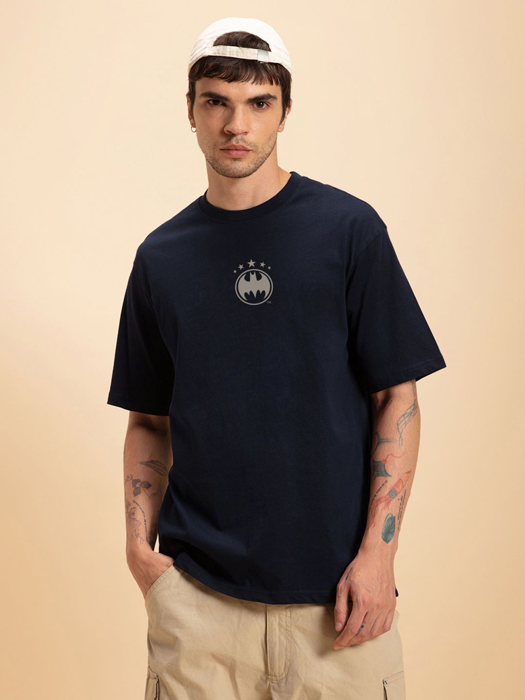 Bewakoof Navy Blue Batman Printed Drop Shoulder Sleeves Pure Cotton Oversized T-shirt