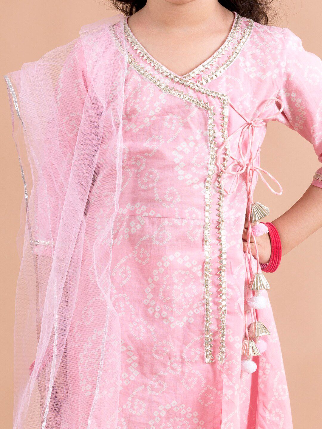 pspeaches Girls Bandhani Printed Kurta with Trousers & Dupatta