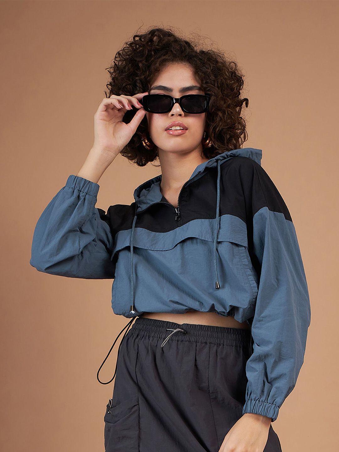 SASSAFRAS Colourblocked Crop Parachute Sweatshirt