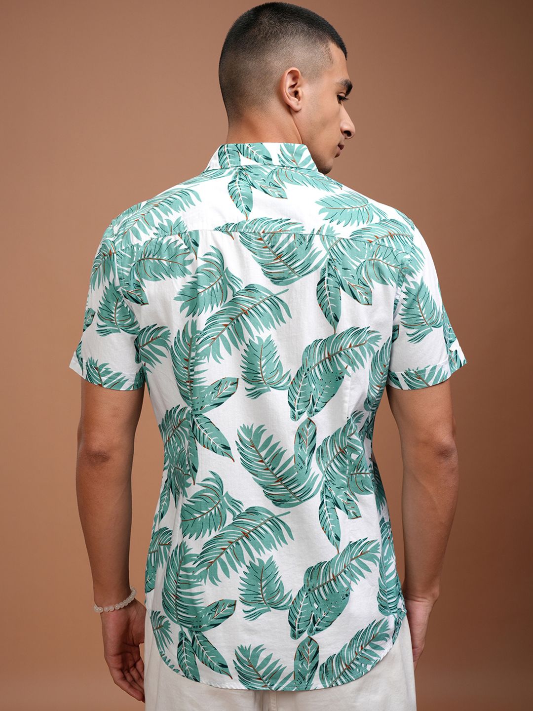 HIGHLANDER Men Green Slim Fit Tropical Printed Casual Shirt