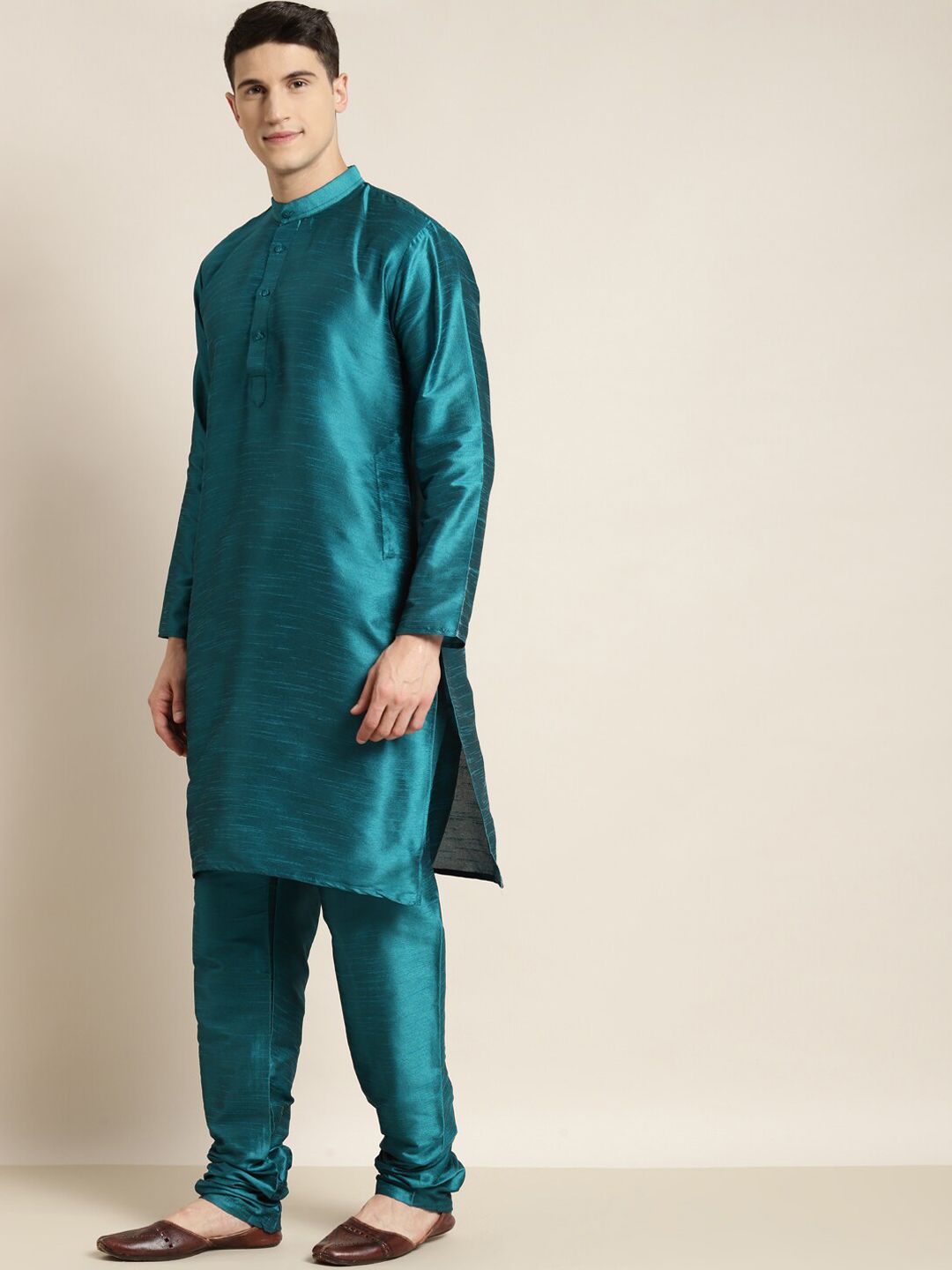 SOJANYA Mandarin Collar Straight Regular Kurta With Churidar & Nehru Jacket