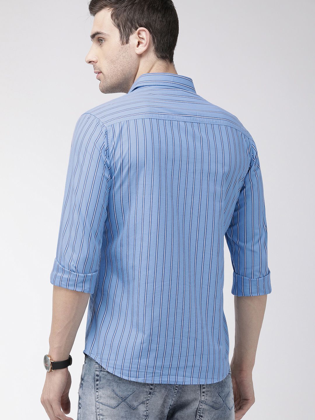 The Indian Garage Co Men Blue & White Slim Fit Striped Casual Shirt