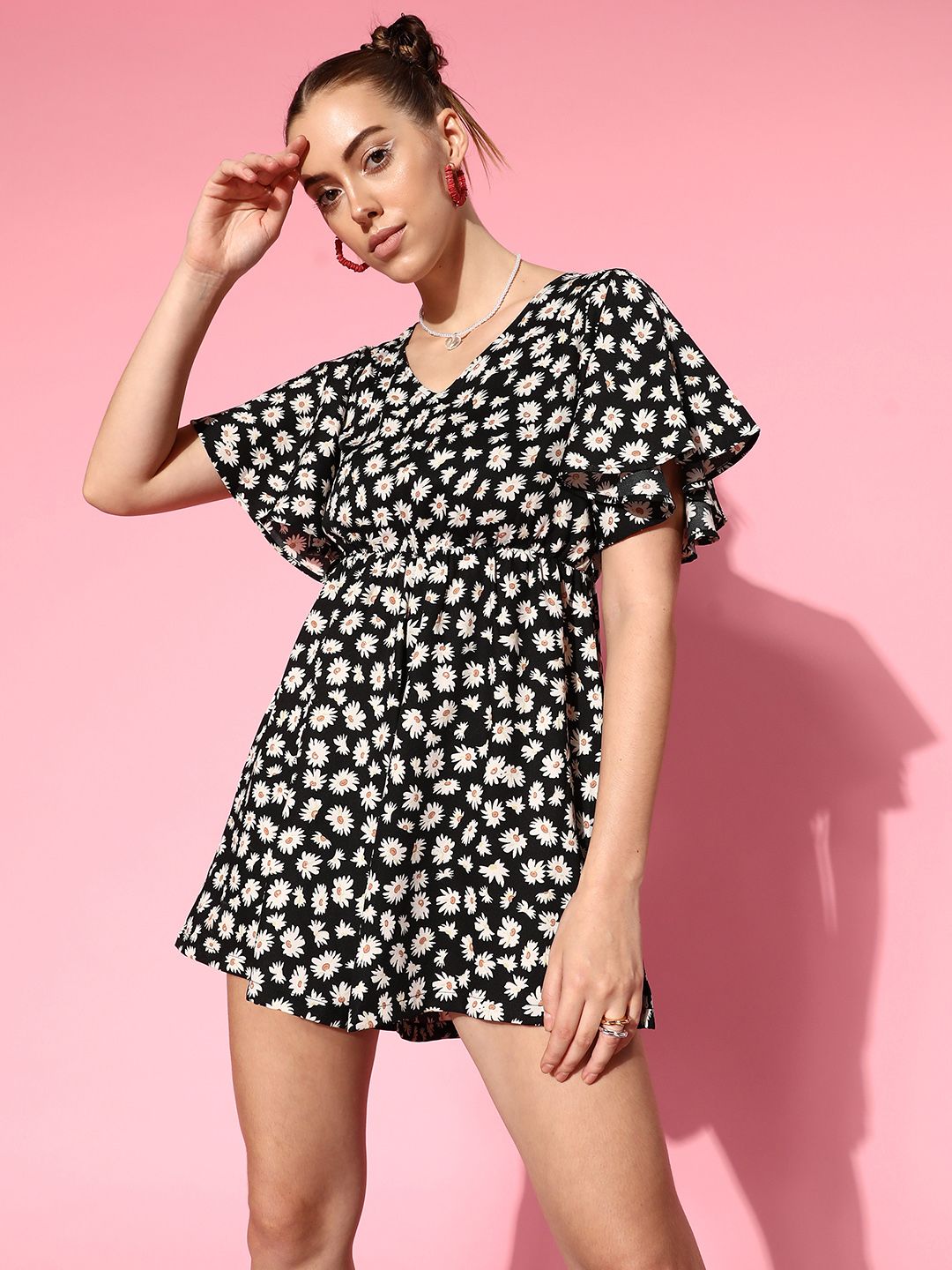 Berrylush Women Black Printed Ruffled Jumpsuit