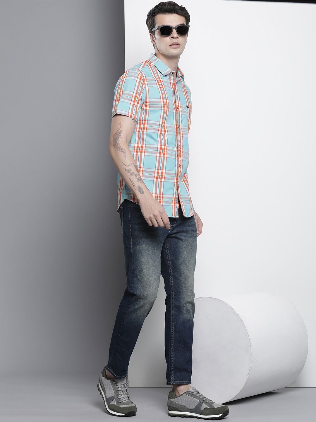 The Indian Garage Co Slim Fit Opaque Checked Casual Shirt
