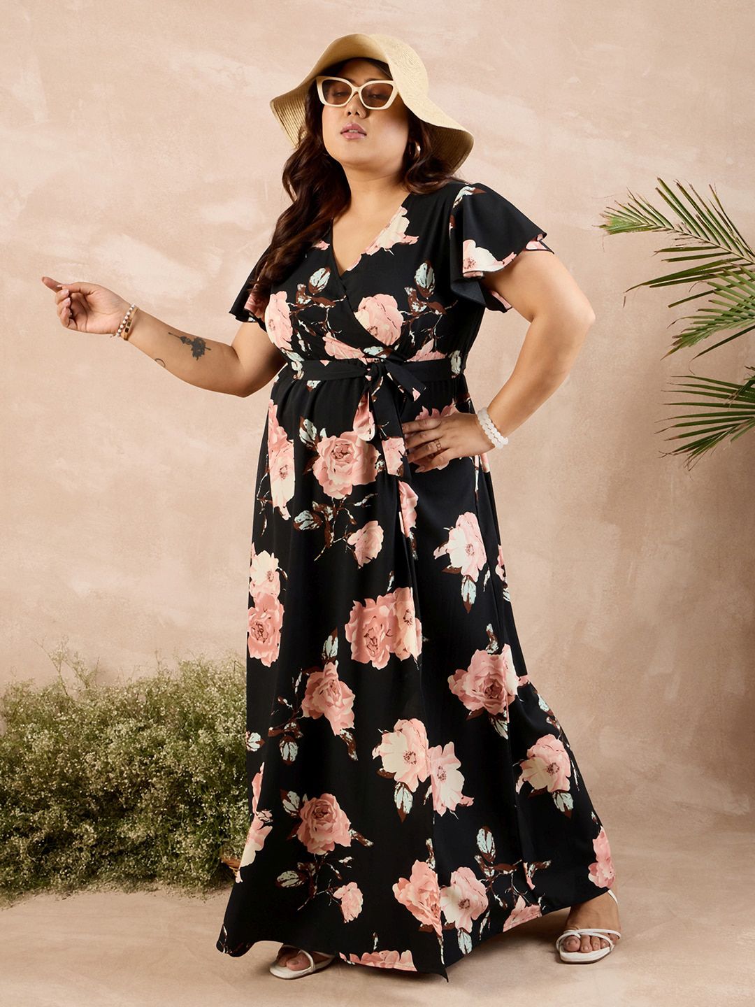 Berrylush Curve Black Floral Print Belted Maxi Dress