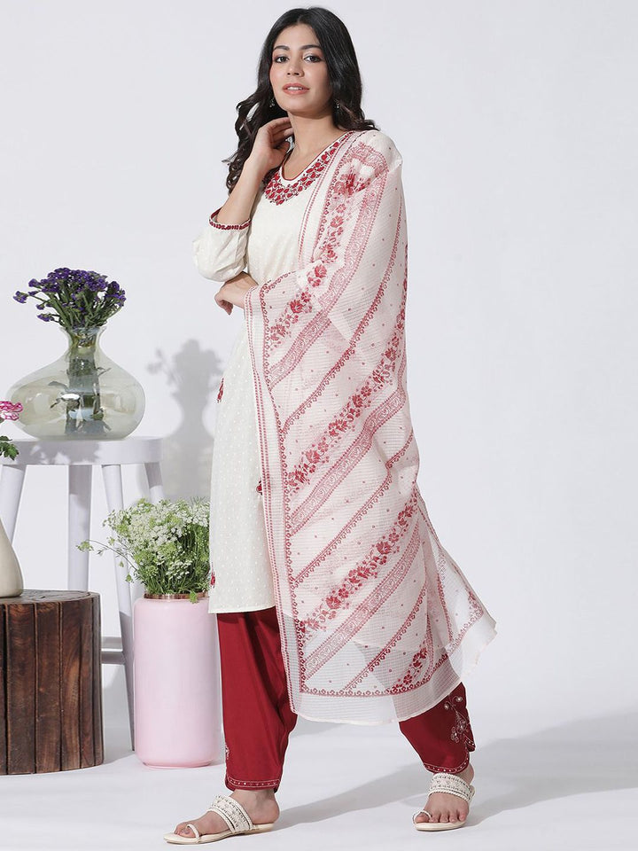 W Ethnic Motifs Thread Work Pure Cotton Straight Kurta with Trousers & With Dupatta