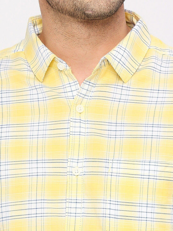 SPYKAR Slim Fit Tartan Checks Opaque Checked Cotton Casual Shirt