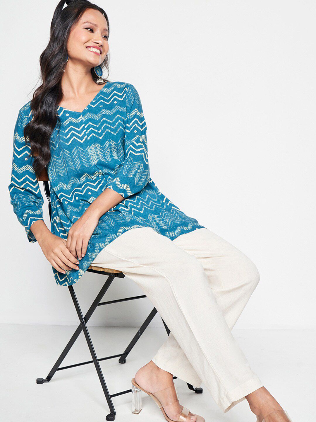 Global Desi Geometric Printed V-Neck A-Line Top