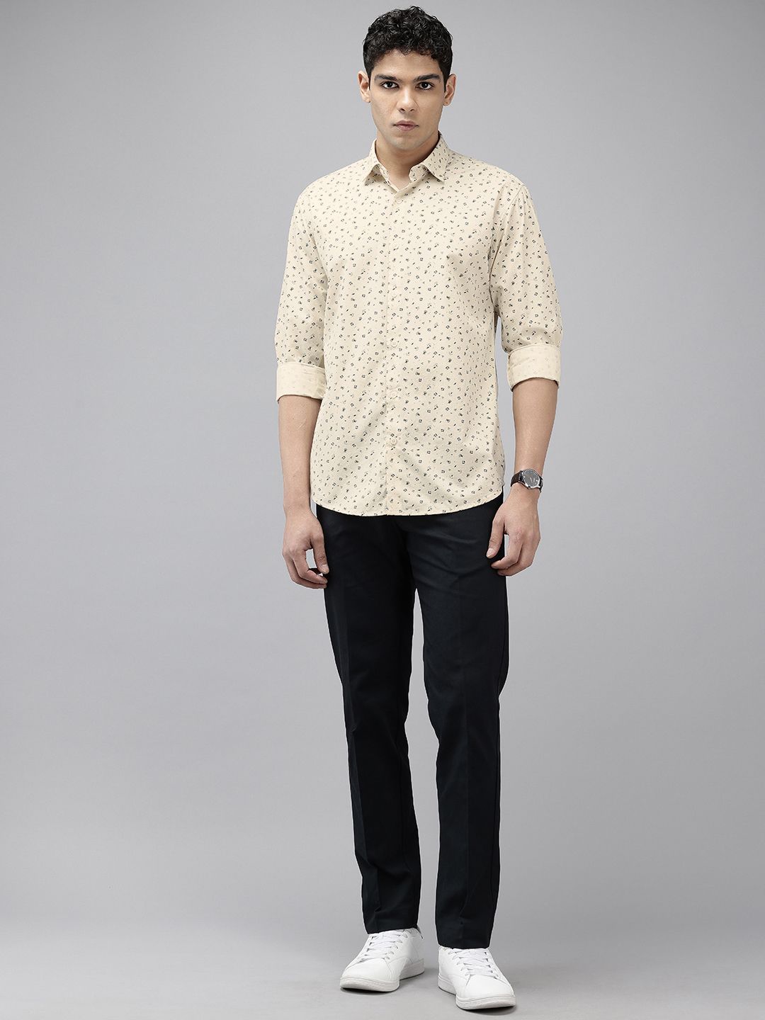 Park Avenue Pure Cotton Slim Fit Floral Printed Casual Shirt