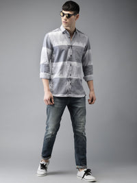 Bene Kleed Men Grey & Blue Slim Fit Self Design Casual Shirt