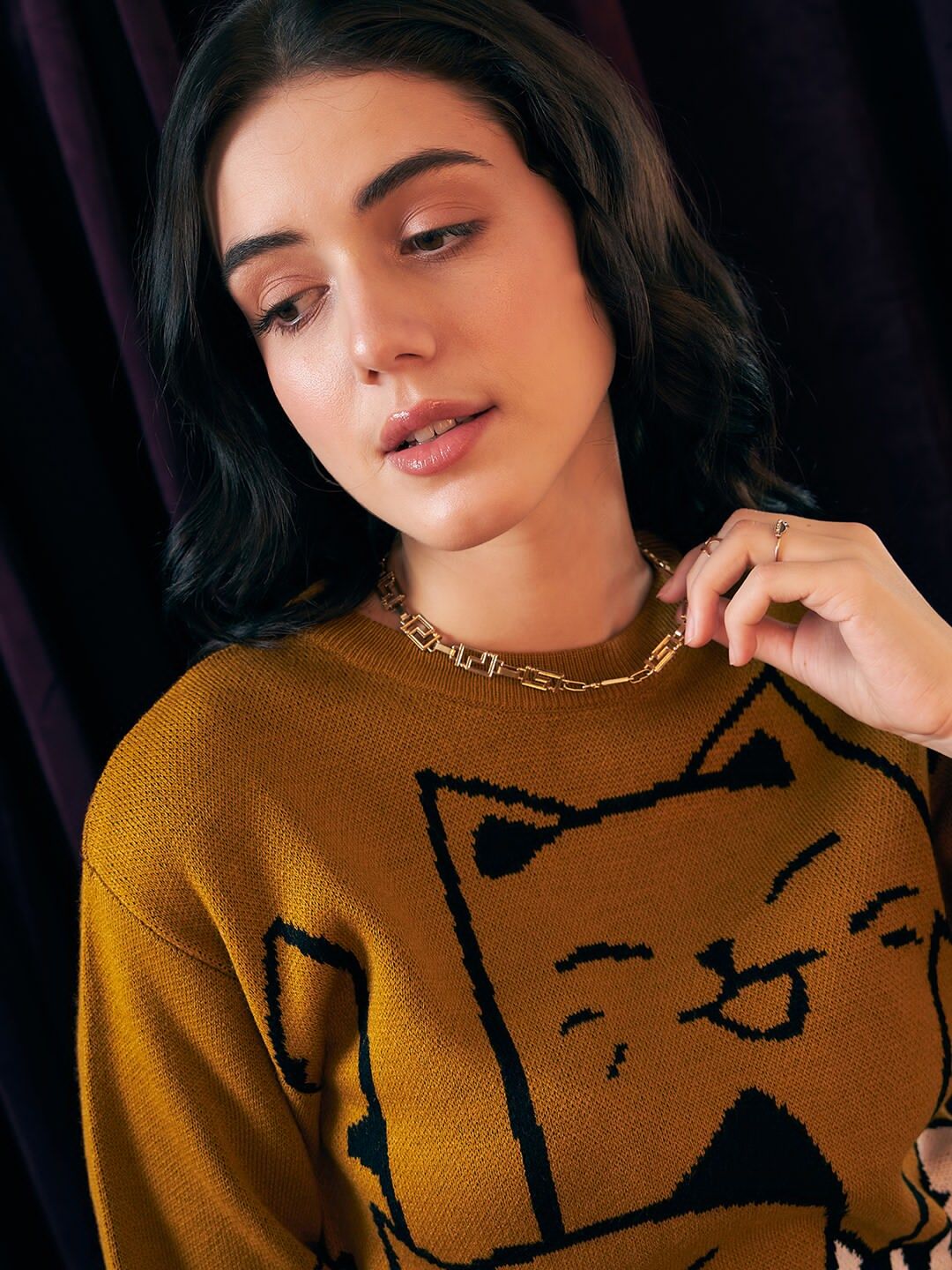 Berrylush Graphic Printed Acrylic Pullover