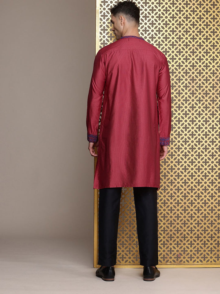 House of Pataudi Indie Floral Embroidered Jashn Kurta