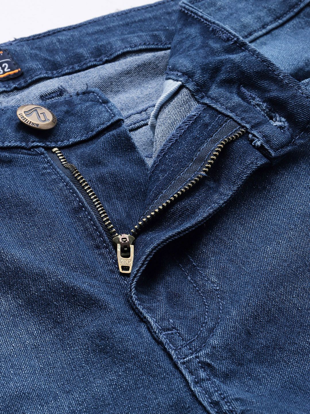 The Indian Garage Co Men Slim Fit Mildly Distressed Stretchable Light Fade Jeans