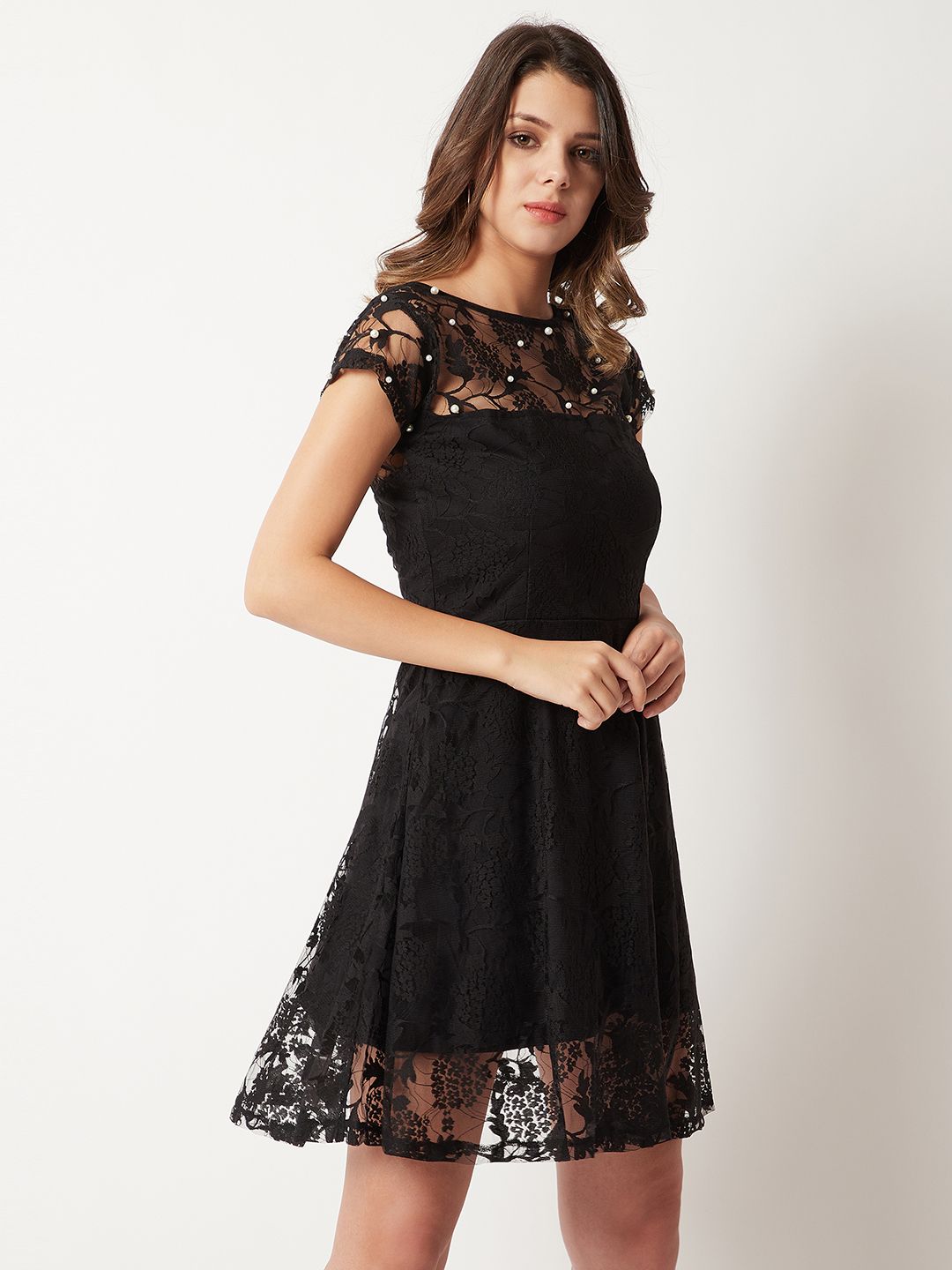 Miss Chase Black Lace Sisipkan Fit dan Flare Dress