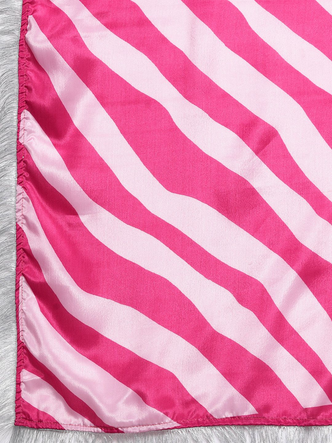 Varanga Women Pink Bandhani Printed Kurta with Trousers & With Dupatta