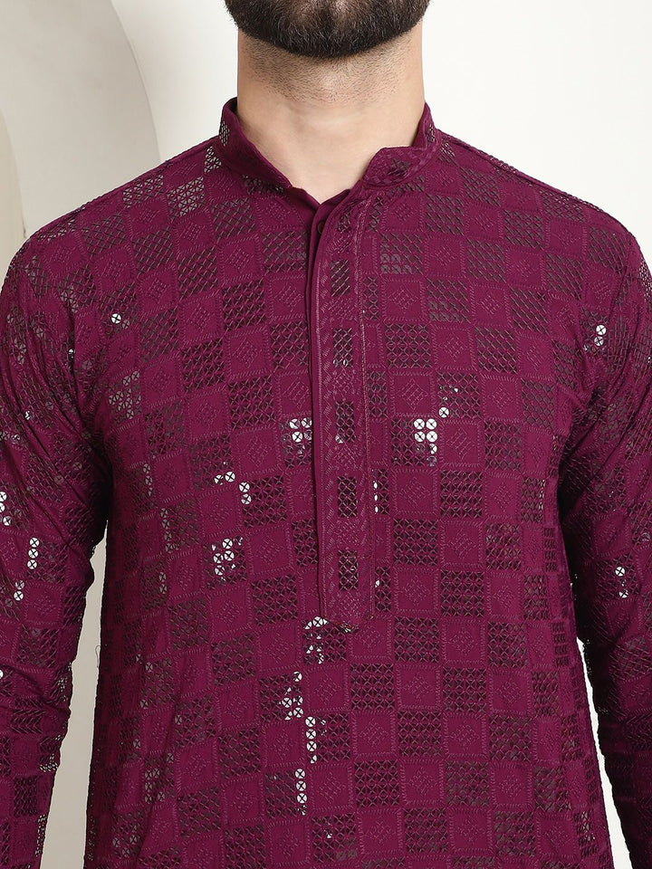 SOJANYA Kurta Kapas Tulen Sulam Geometrik dengan Churidar