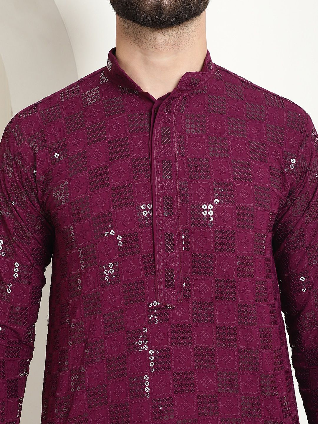 SOJANYA Kurta Kapas Tulen Sulam Geometrik dengan Churidar
