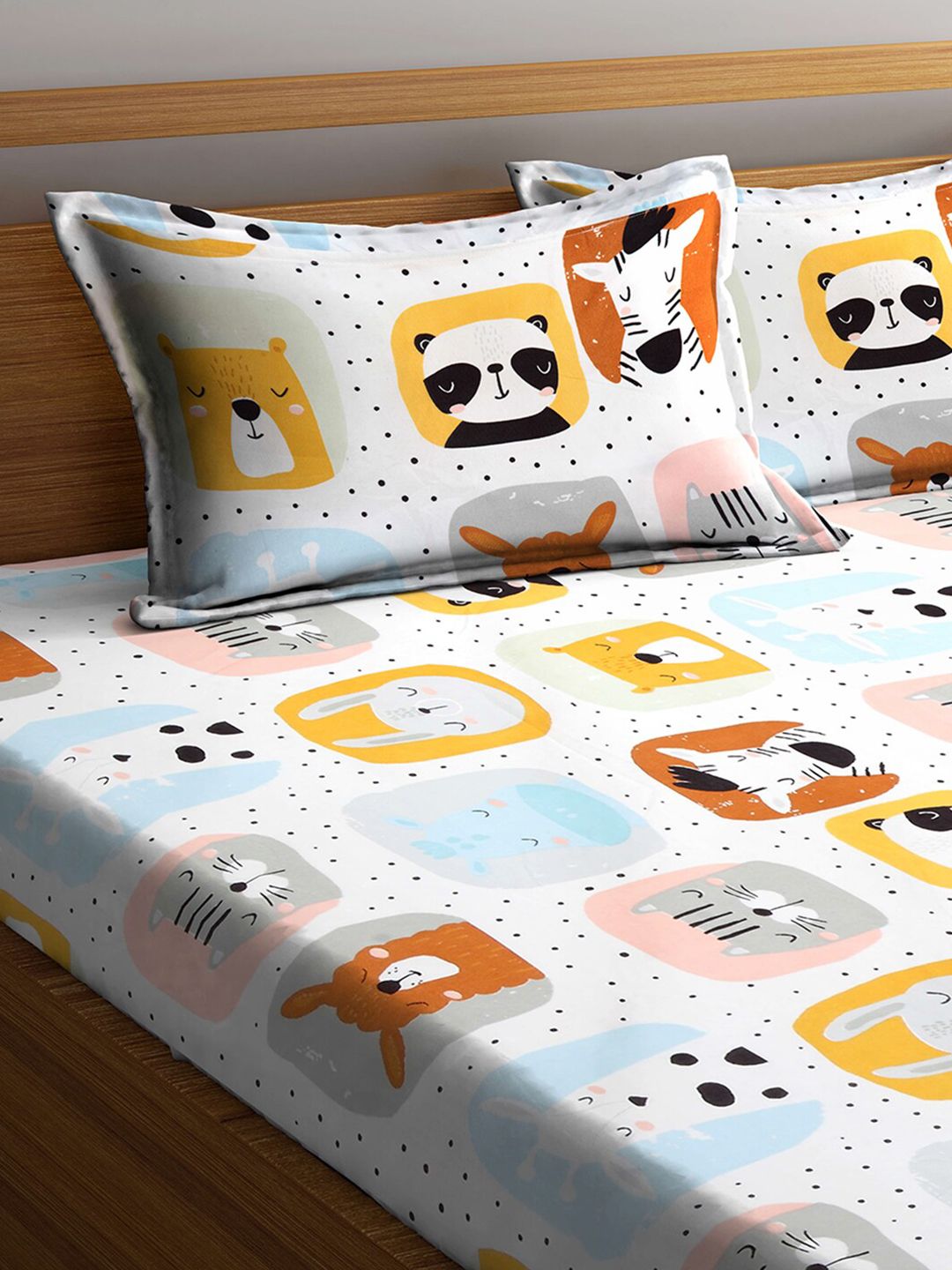 KLOTTHE Kids White & Yellow Printed 300 TC Double King Bedsheet With 2 Pillow Covers
