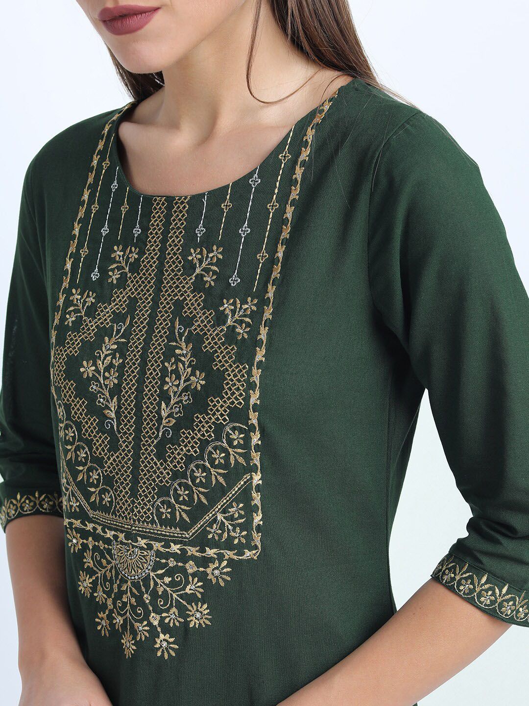 Vishudh Women Green Geometric Embroidered Straight Kurta