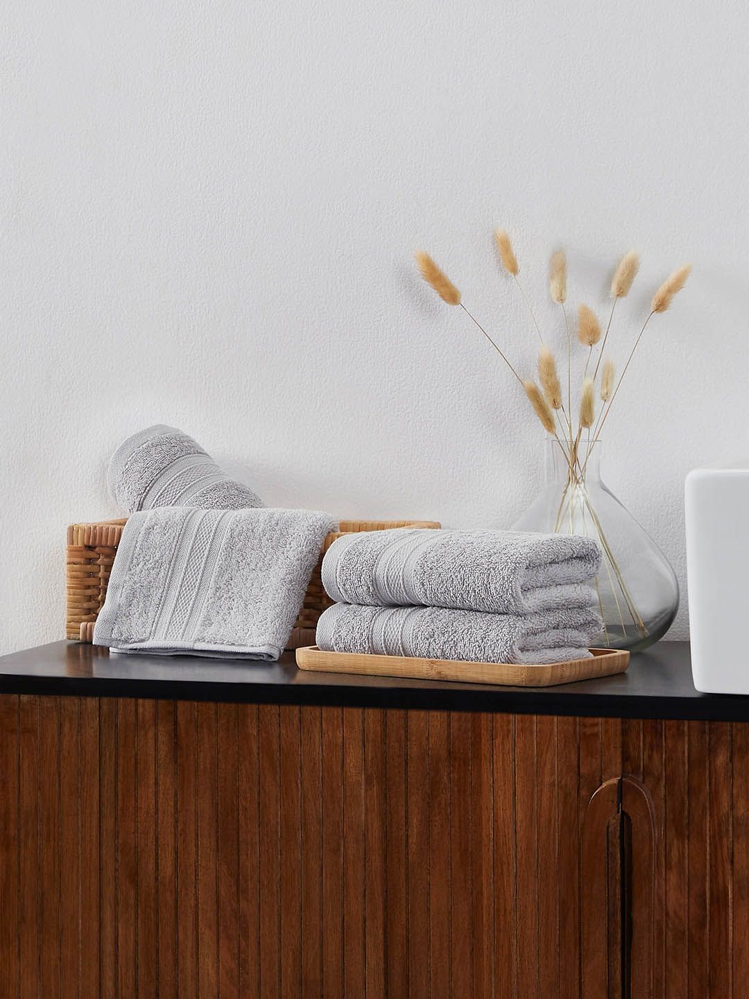 MYTRIDENT Set of 4 Silver-Toned Solid Soft  Plush 500 GSM Cotton Hand Towels