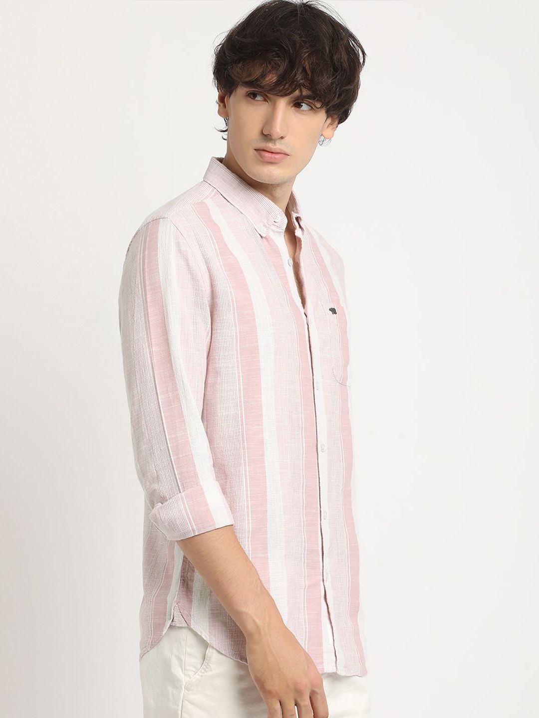 THE BEAR HOUSE Men Striped Slim Fit Casual Shirt with Button-Down Collar and Long Sleeves