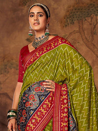 Saree mall Ethnic Motifs Printed Silk Blend Patola Sarees