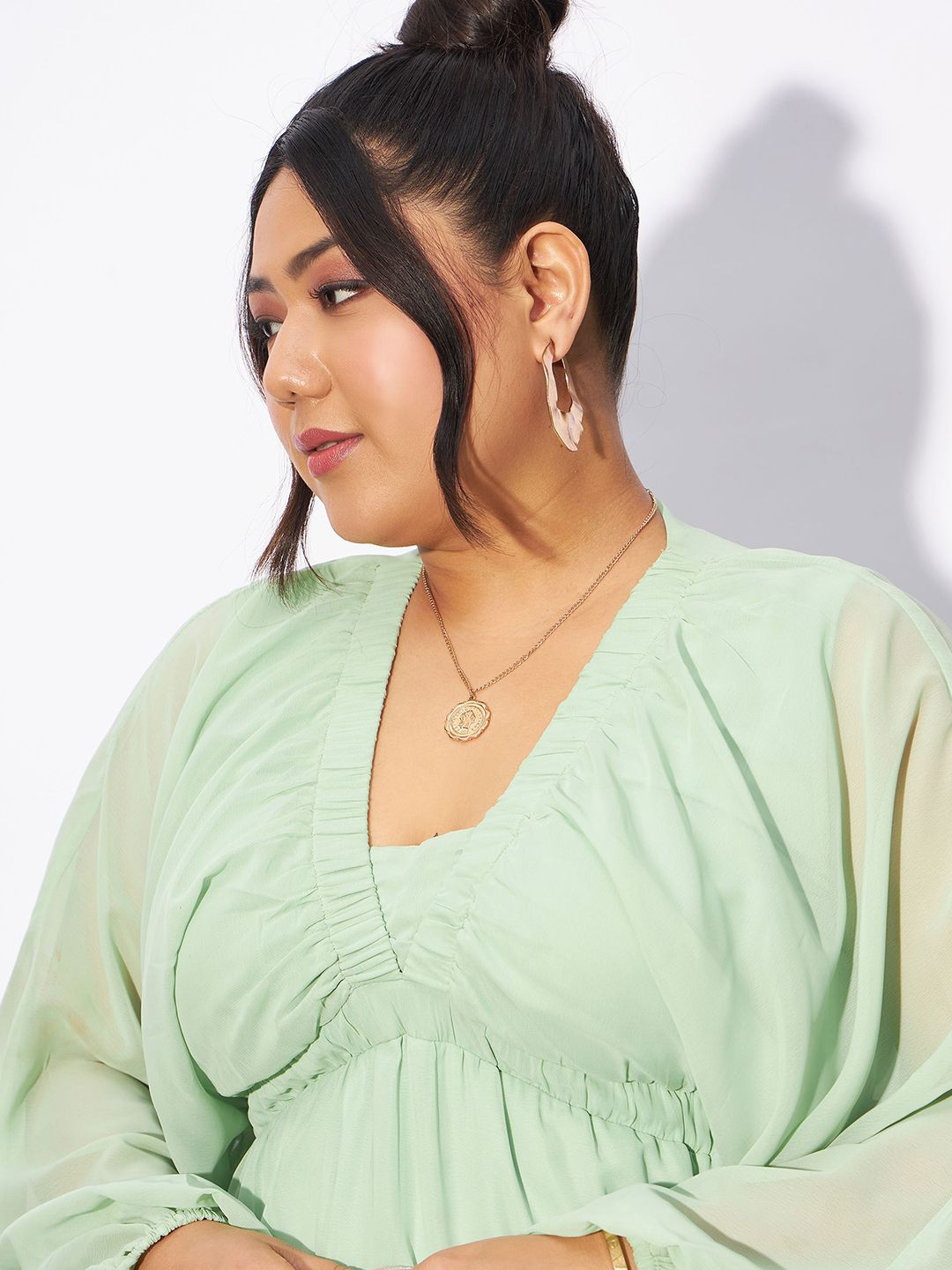 SASSAFRAS Curve Plus Size V-neck Batwing Sleeves Georgette Peplum Top