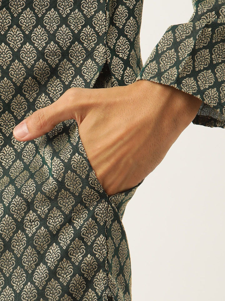 SOJANYA Kurta Tenun Jacquard Lelaki Hijau & Putih Putih dengan Jaket Churidar & Nehru