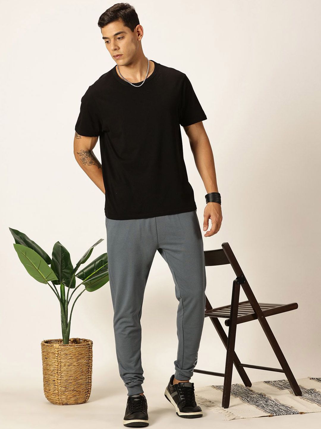 Thomas Scott Men Mid-Rise Slim Fit Joggers