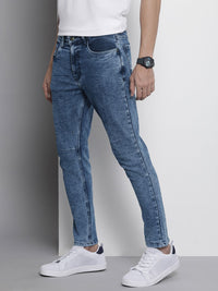 The Indian Garage Co Men Carrot Fit Light Fade Stretchable Jeans