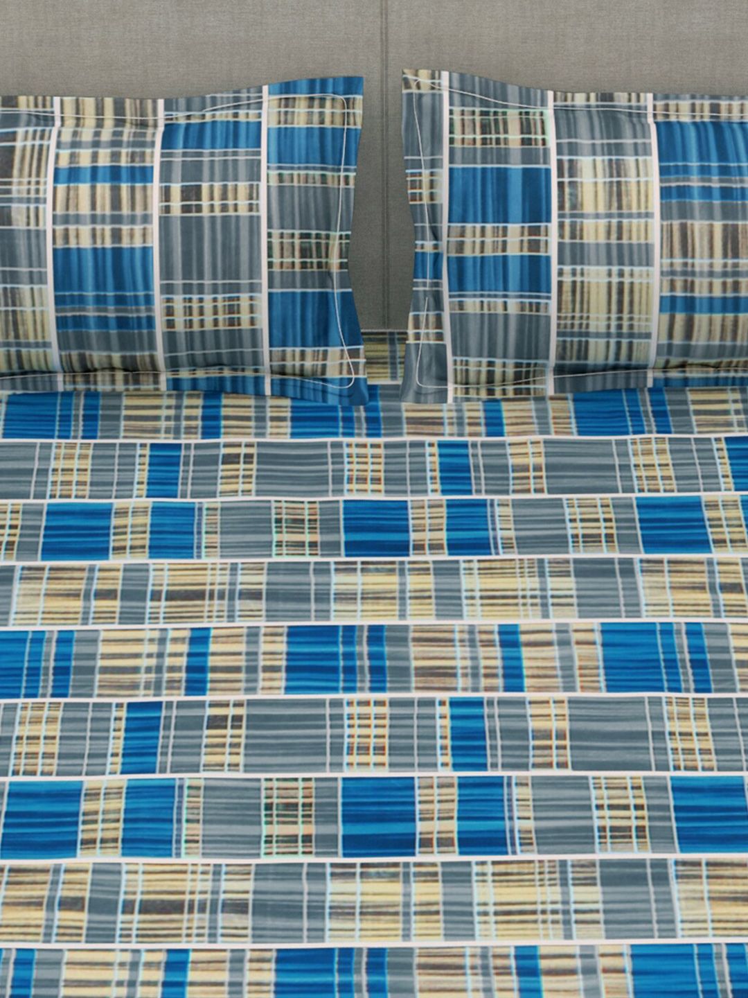 Story@home Grey & Blue Geometric 180 TC Flat Queen Bedsheet with 2 Pillow Covers