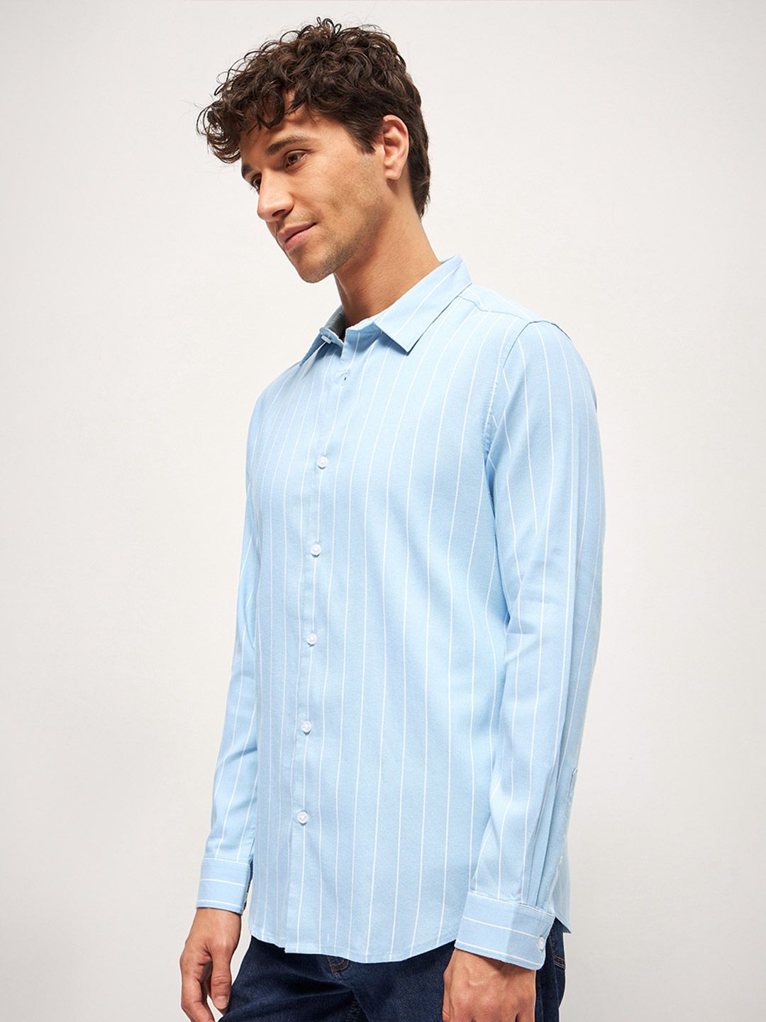 THE BEAR HOUSE Men Slim Fit Opaque Striped Casual Shirt
