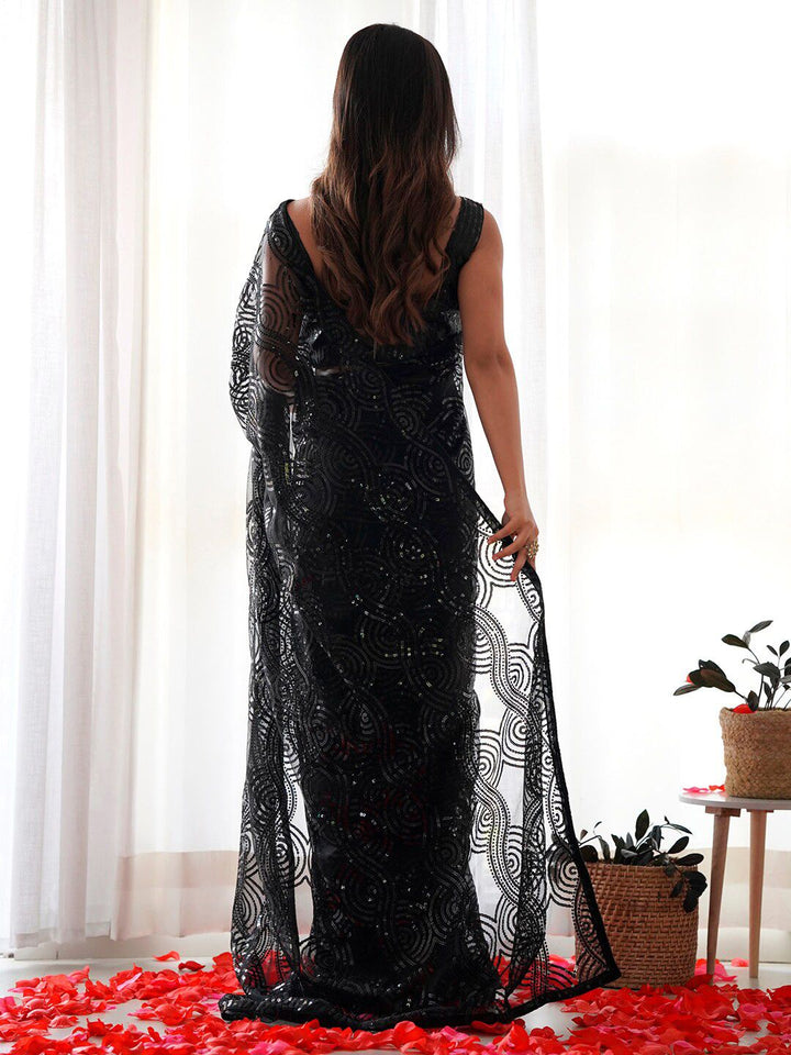 Saree mall Embellished Sequinned Net Sarees