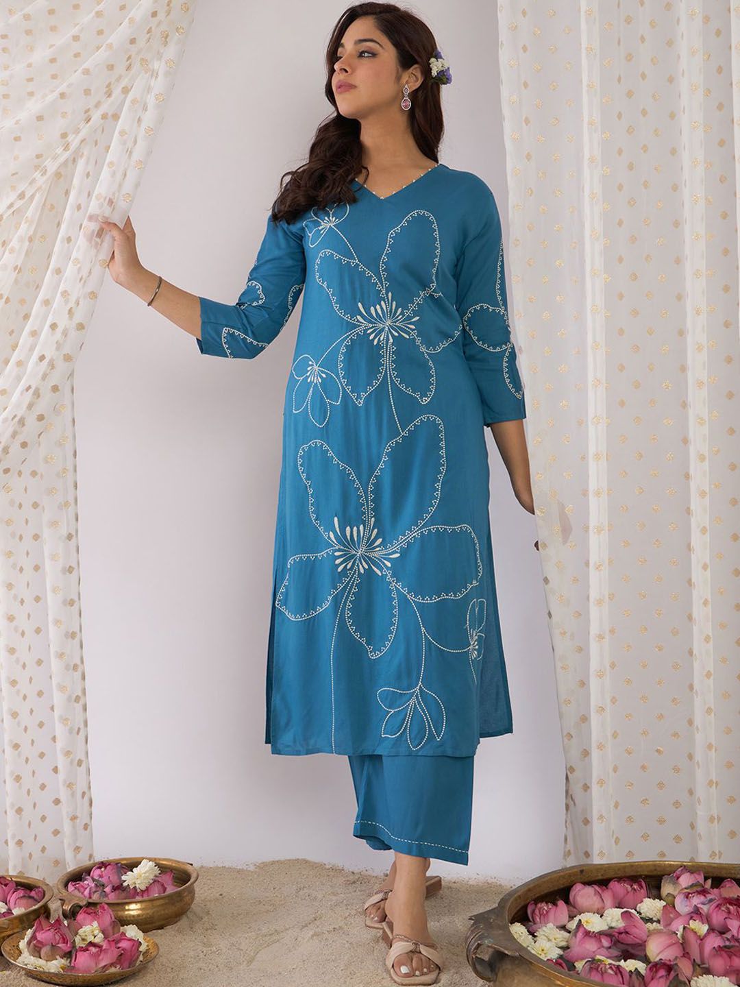 Indo Era Floral Embroidered V-Neck Thread Work Straight Kurta With Trousers