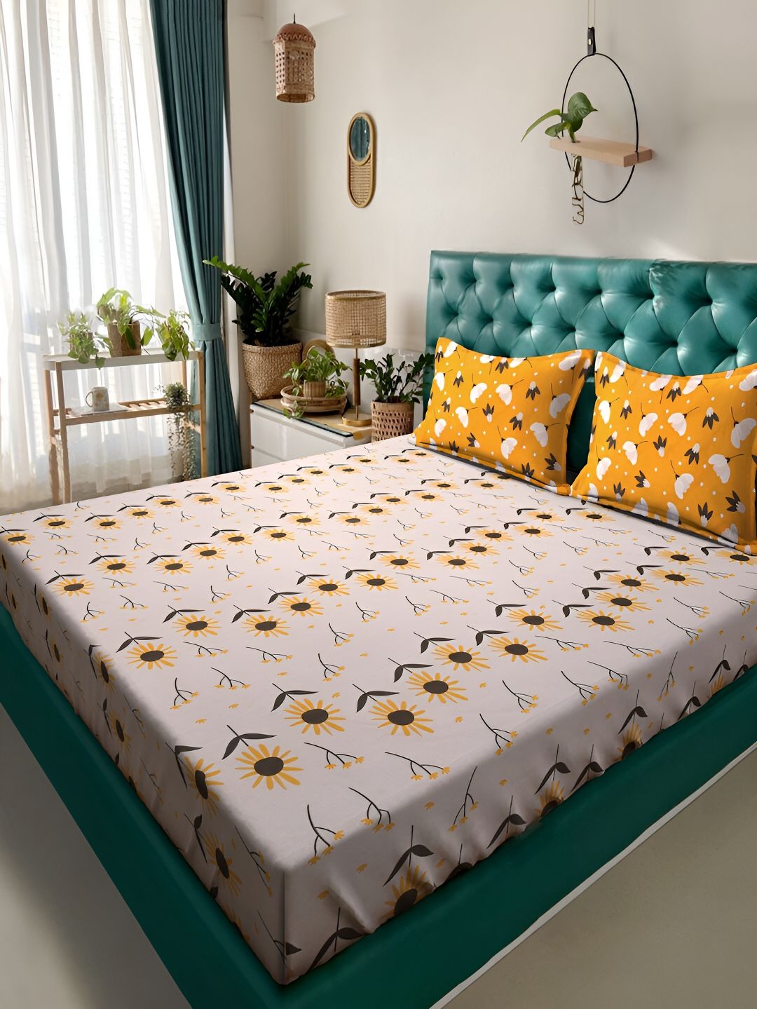 KLOTTHE Peach Floral Cotton 300 TC King Fine Bedsheet with 2 Pillow Covers-98 x 89 inches