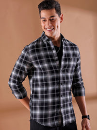 The Indian Garage Co Men Slim Fit Buffalo Checks Opaque Checked Casual Shirt