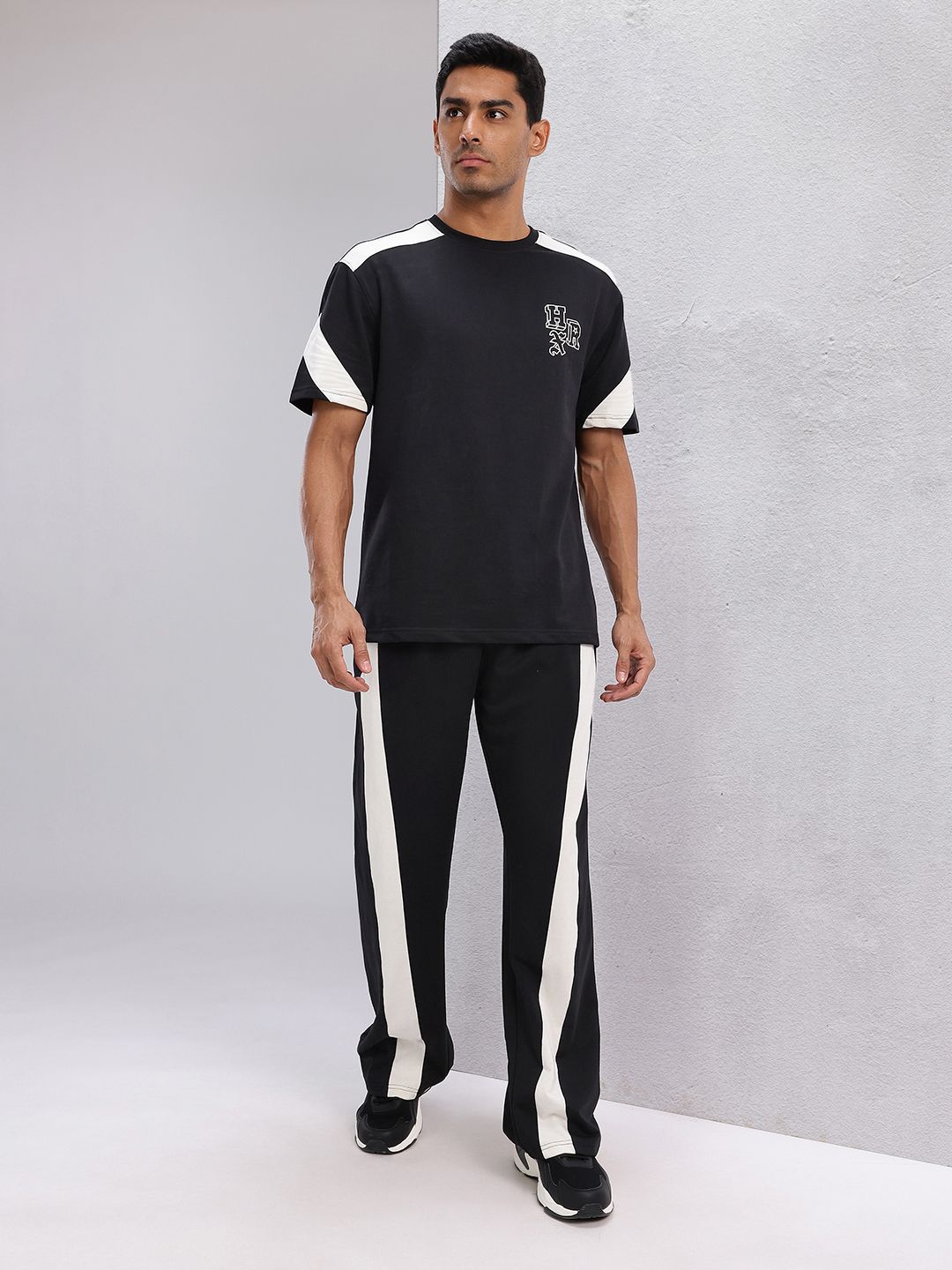 HRX by Hrithik Roshan Men Lifestyle Tracksuits