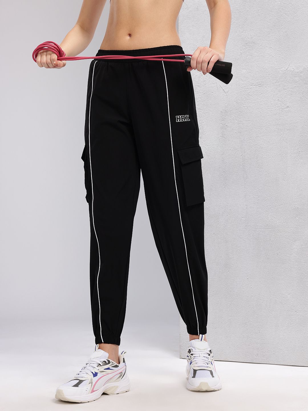HRX by Hrithik Roshan Women Piping Detail Cargo-Style Training Joggers