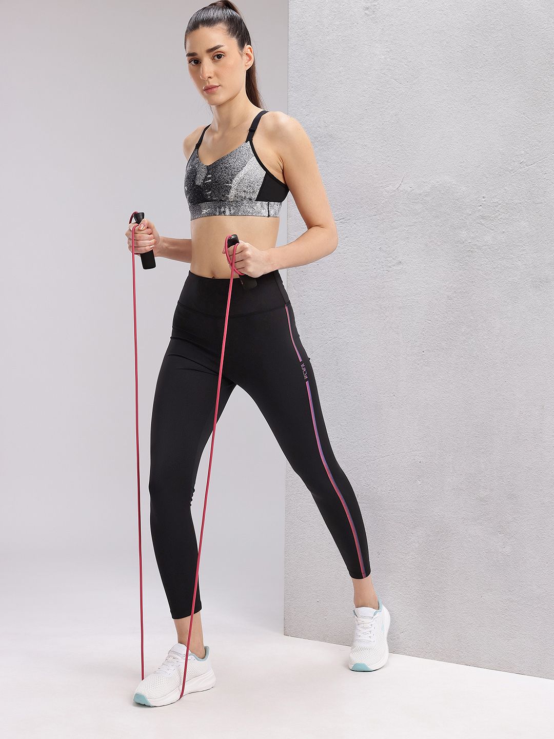 HRX by Hrithik Roshan Women Mid-Rise Cropped Rapid-Dry Training Tights with Side Stripes