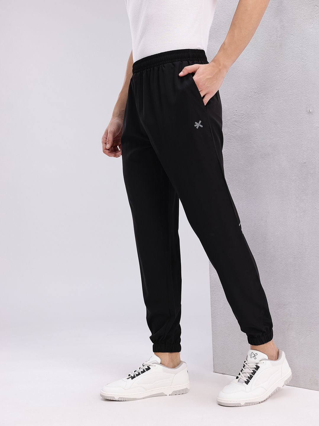 HRX by Hrithik Roshan Men Mid-Rise Regular Fit Rapid-Dry Running Joggers